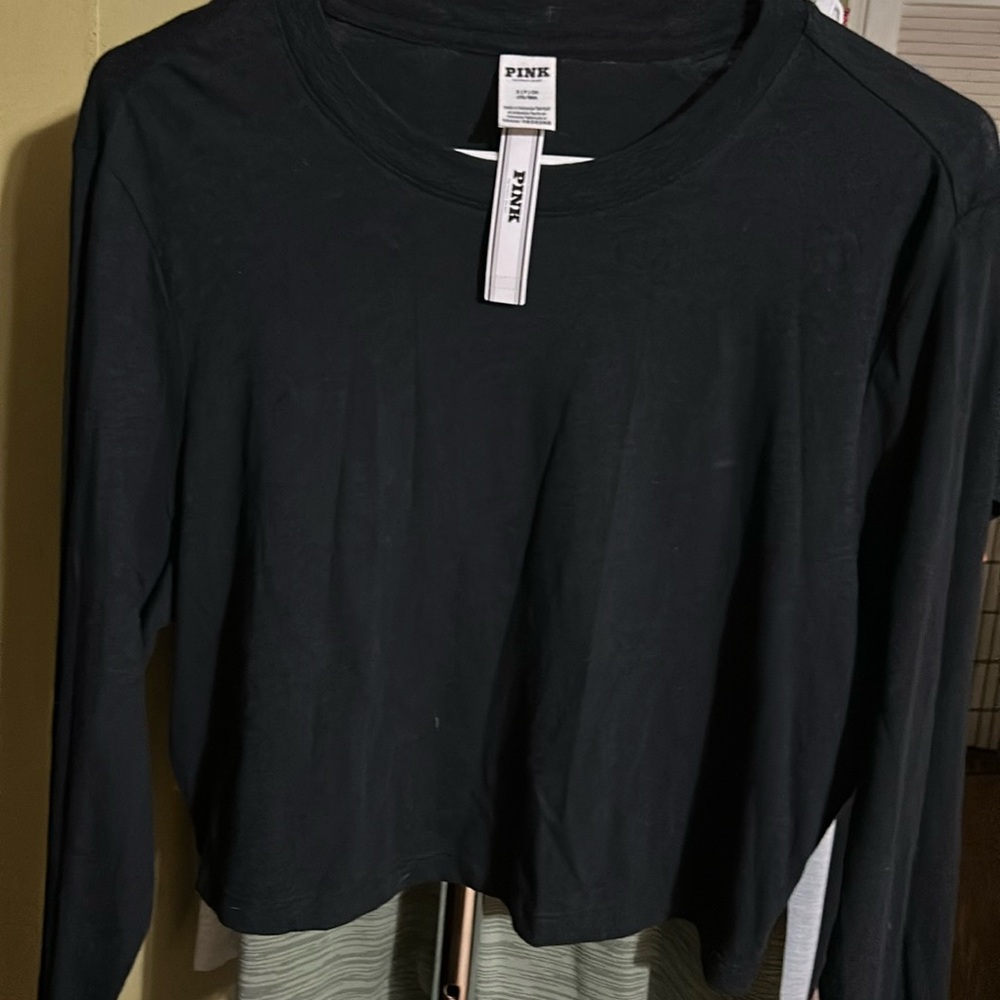 Size Small pink black crop top